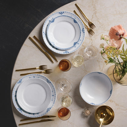 White Fluted Half Lace Plate, 22 cm - US 9561
