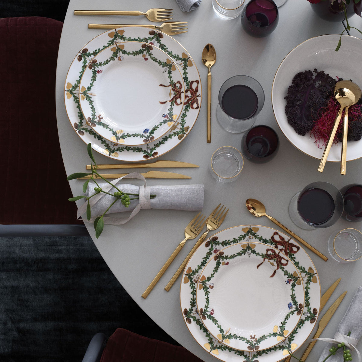 Star Fluted Christmas Plate, 21 cm - US 7742