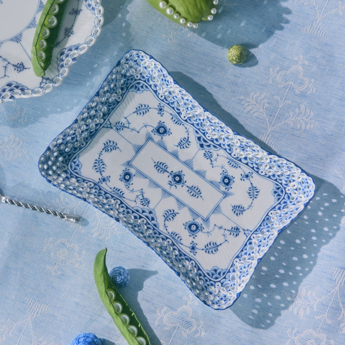 Blue Fluted Full Lace Square Dish, 23.5 cm - US 7812